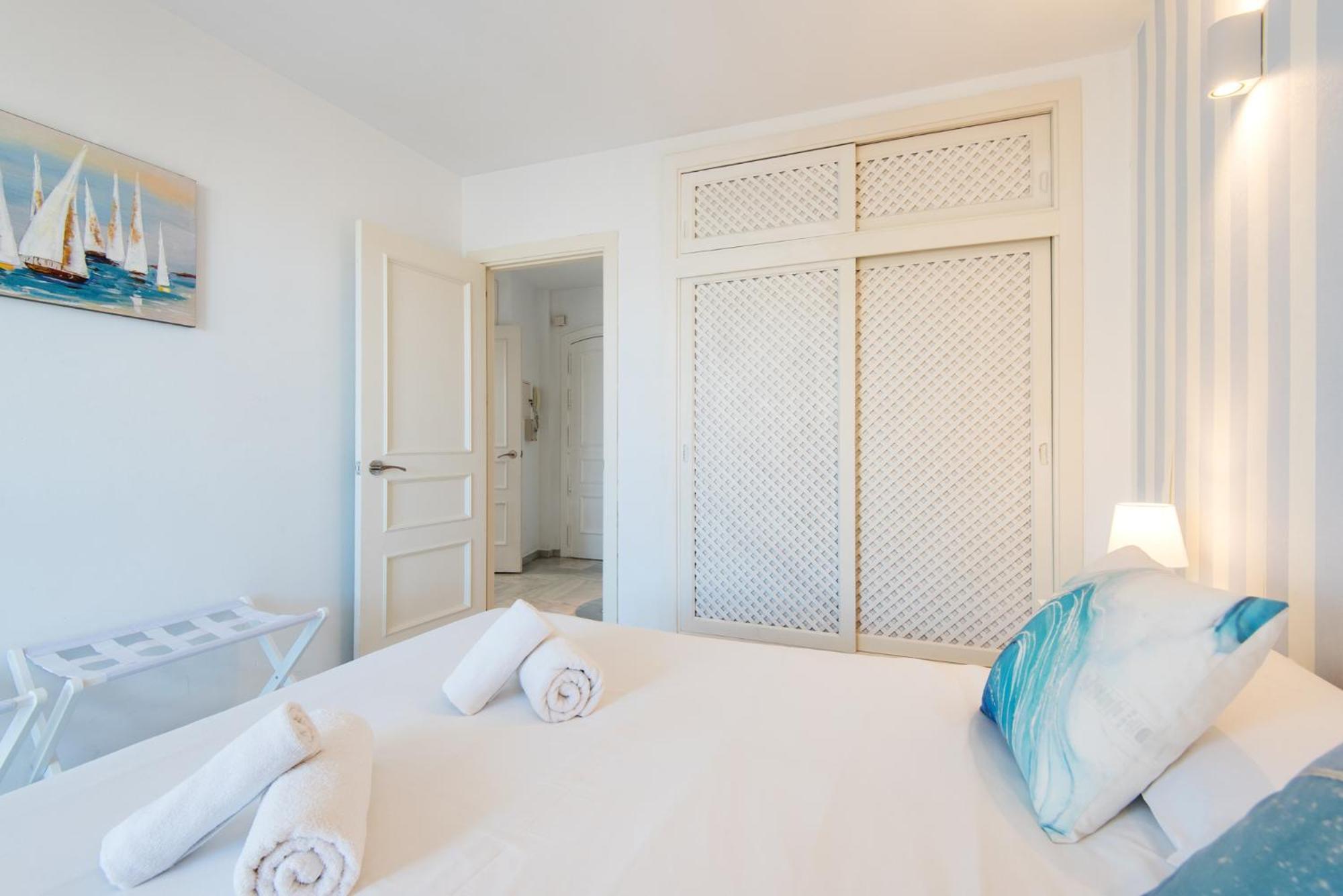 Apartmento En La Pequena Venecia, Puerto Marina Бенальмадена Екстер'єр фото